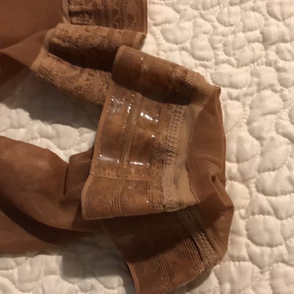 Beige/ tan Thigh Open toe with lace band - Picture 4 of 4